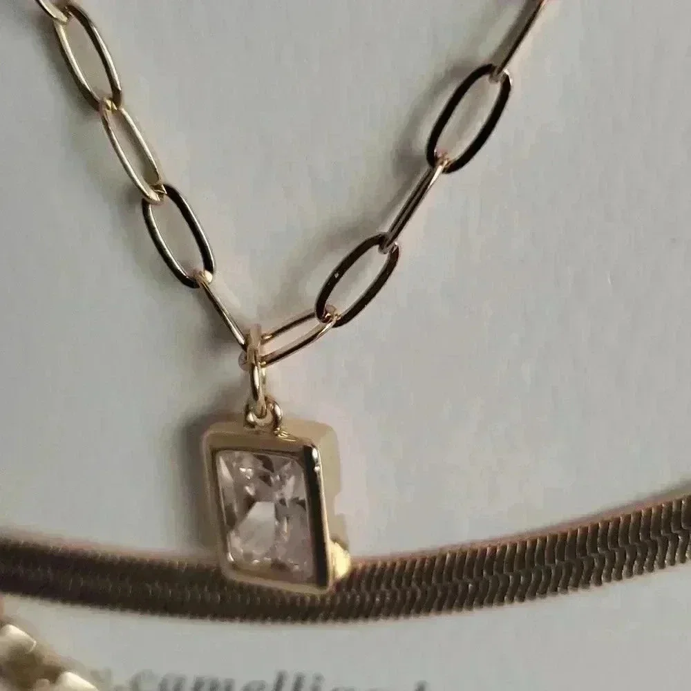 Fashion gold layered necklace